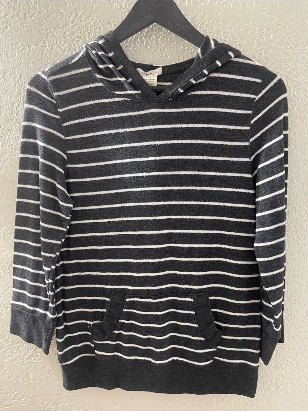 Timing Women’s Casual Gray &‎ White Striped Hooded Pullover XL